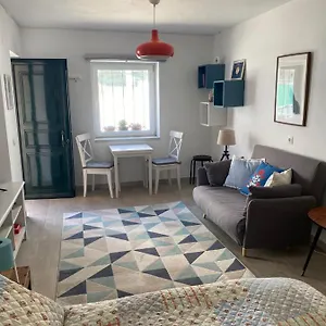 Mar Studio - Estoril , Lisboa Portugal