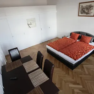 Carpe Diem , Praga República Checa